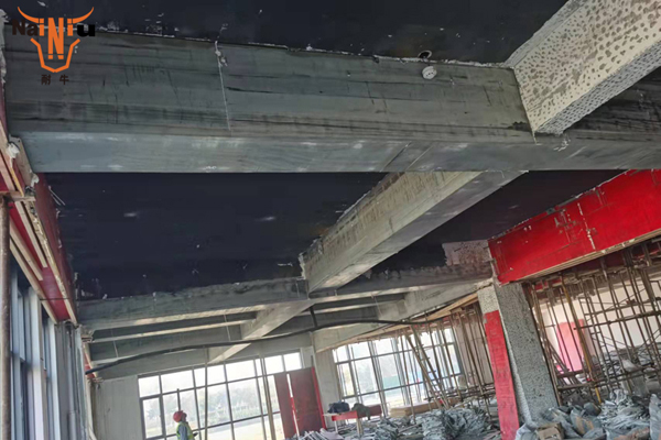 水泥路面起灰怎么办呢？